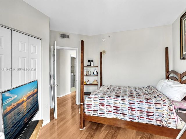 9751 E Bay Harbor Dr 12D, Bay Harbor Islands, FL 33154