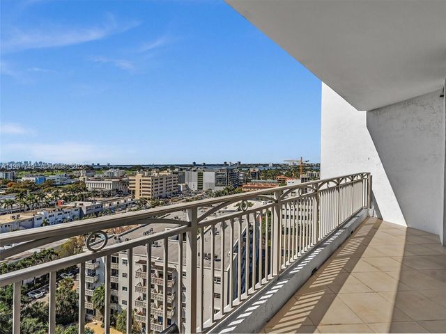 9751 E Bay Harbor Dr 12D, Bay Harbor Islands, FL 33154