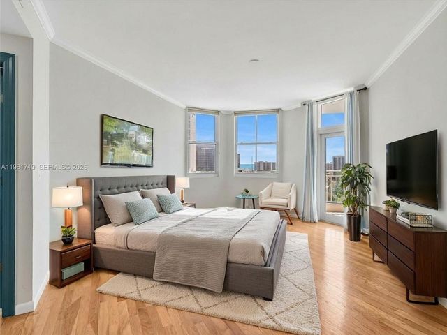 9751 E Bay Harbor Dr 12D, Bay Harbor Islands, FL 33154