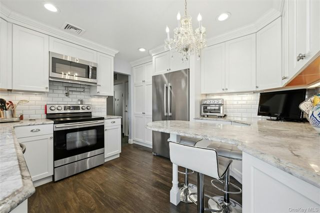 480 S Wood Road, Rockville Centre, NY 11570