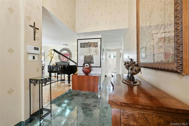 480 S Wood Road, Rockville Centre, NY 11570