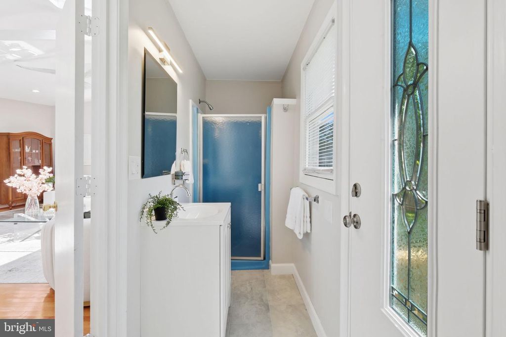 Image 17 of property listing at 10240 COLEBROOK AVE, Potomac, MD 20854