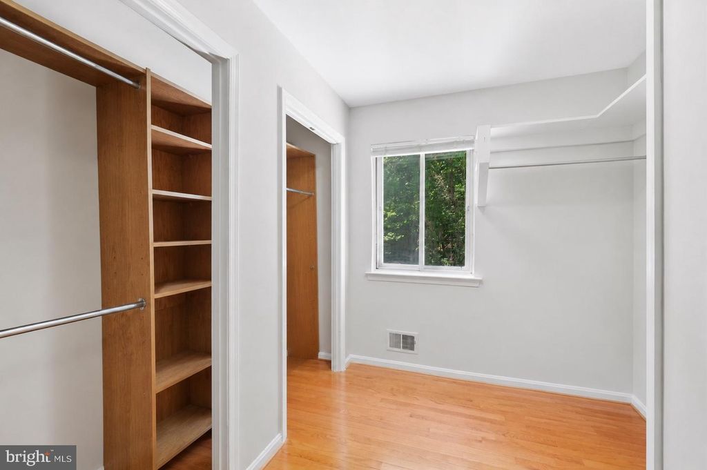 Image 26 of property listing at 10240 COLEBROOK AVE, Potomac, MD 20854