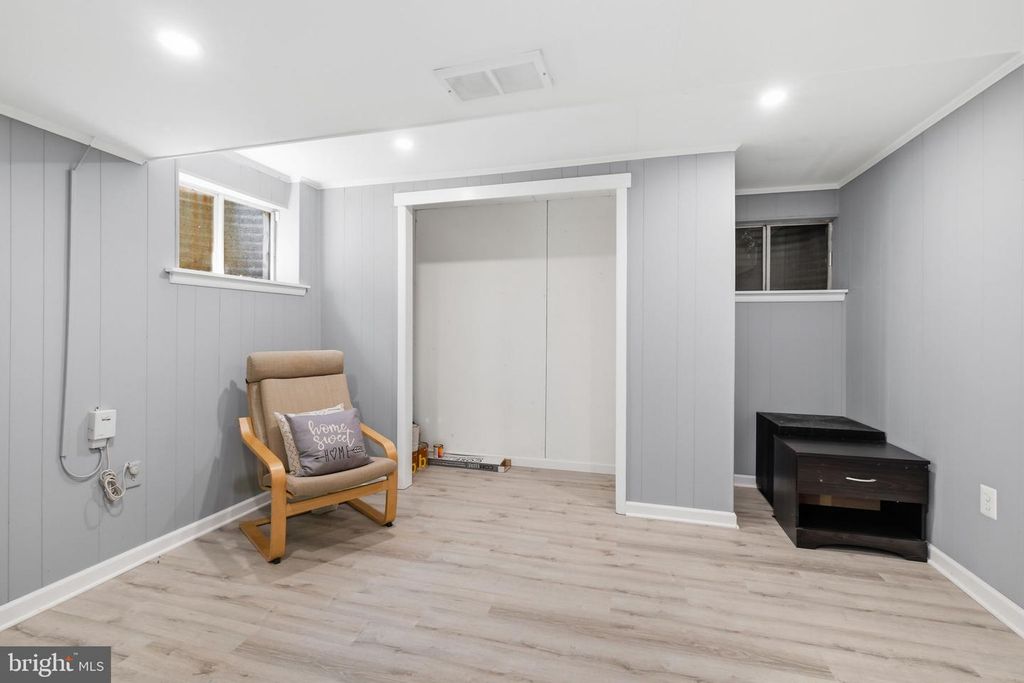 Image 32 of property listing at 10240 COLEBROOK AVE, Potomac, MD 20854
