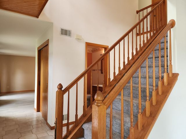 646 Meadow Lane, Winthrop Harbor, IL 60096