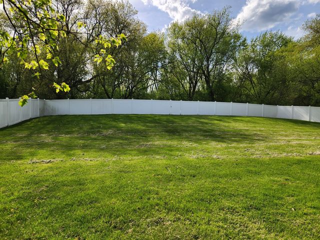 646 Meadow Lane, Winthrop Harbor, IL 60096