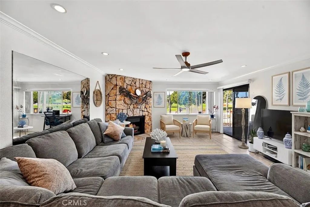 2501 S El Camino Real 204, San Clemente, CA 92672