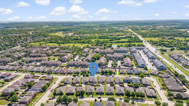 813 Canyon Place, Desoto, TX 75115
