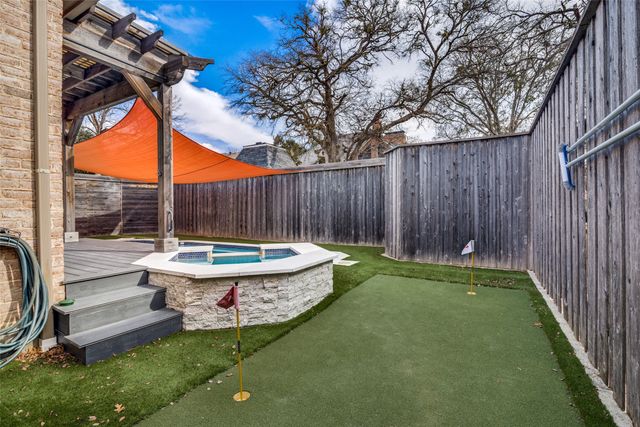 711 Ridgeview Drive, Rockwall, TX 75087