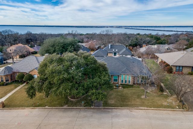 711 Ridgeview Drive, Rockwall, TX 75087