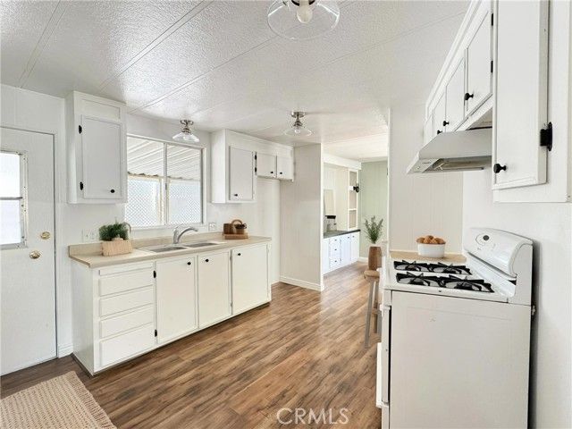 31130 S General Kearny Road 136, Temecula, CA 92591