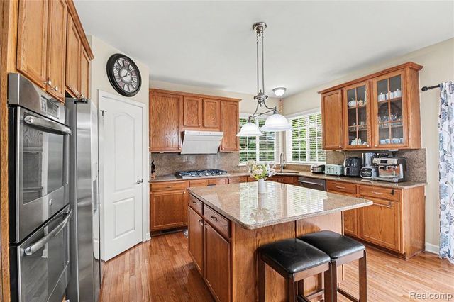 49847 Parkside Drive, Northville, MI 48168