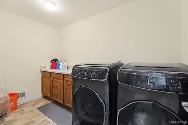 49847 Parkside Drive, Northville, MI 48168