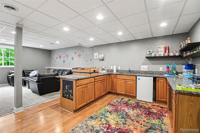 49847 Parkside Drive, Northville, MI 48168