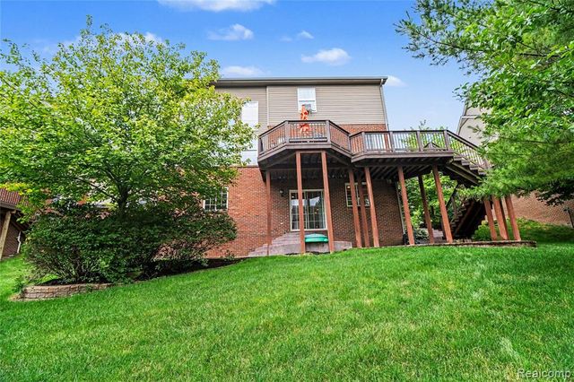 49847 Parkside Drive, Northville, MI 48168