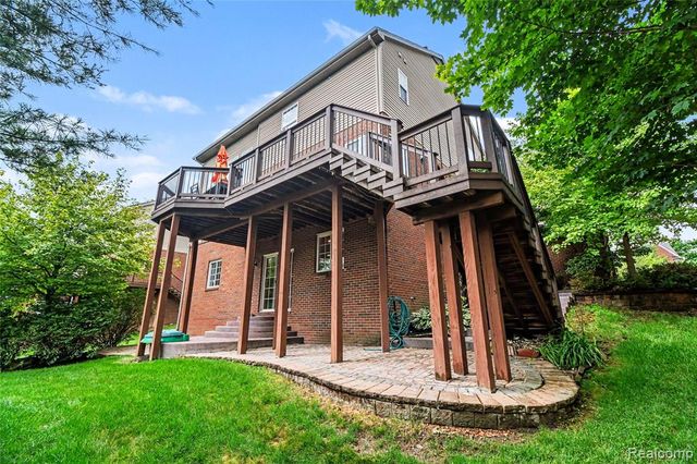 49847 Parkside Drive, Northville, MI 48168