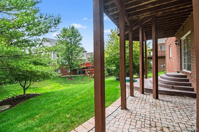49847 Parkside Drive, Northville, MI 48168