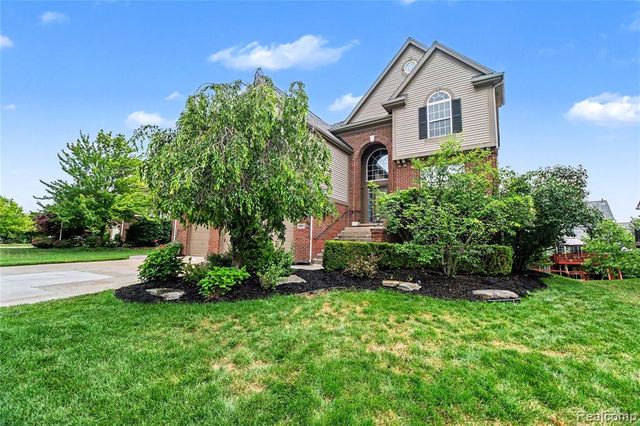 49847 Parkside Drive, Northville, MI 48168