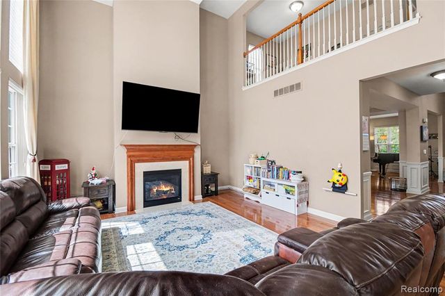 49847 Parkside Drive, Northville, MI 48168