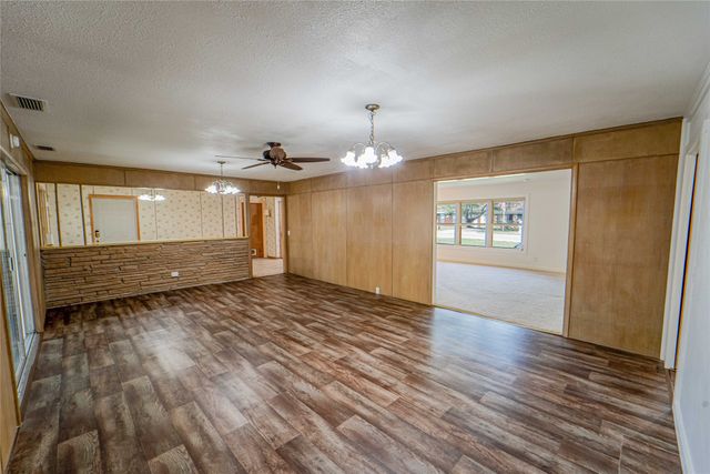 1405 W Wheeler Street, Breckenridge, TX 76424