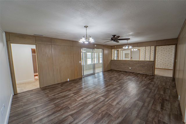 1405 W Wheeler Street, Breckenridge, TX 76424