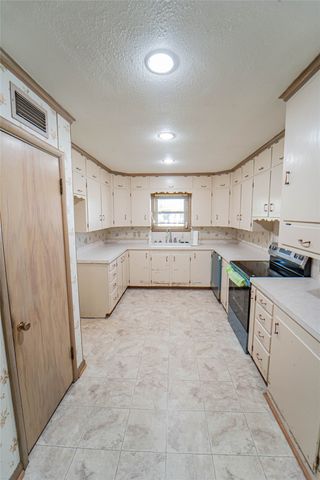 1405 W Wheeler Street, Breckenridge, TX 76424