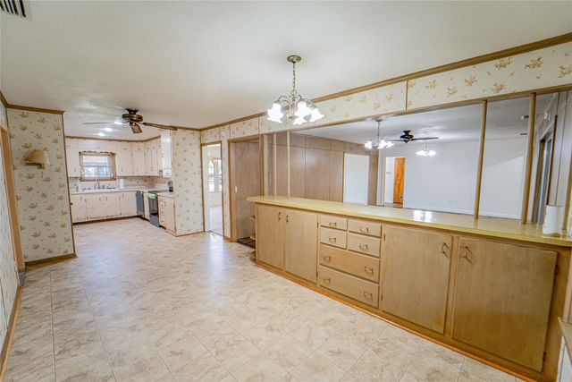 1405 W Wheeler Street, Breckenridge, TX 76424