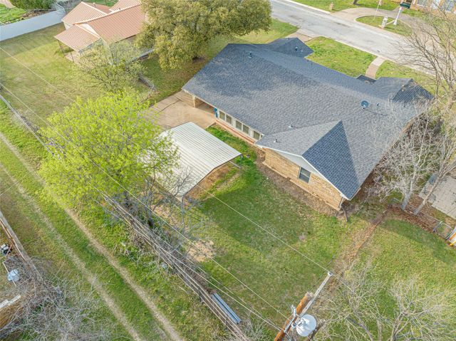 1405 W Wheeler Street, Breckenridge, TX 76424