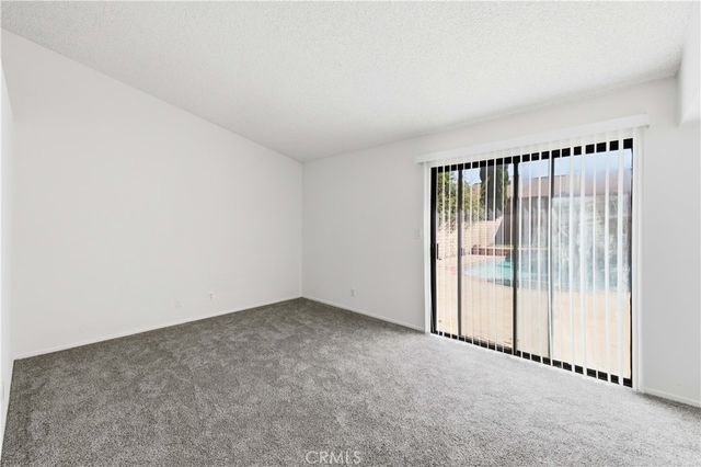 4654 Paseo Hermoso, Palmdale, CA 93551