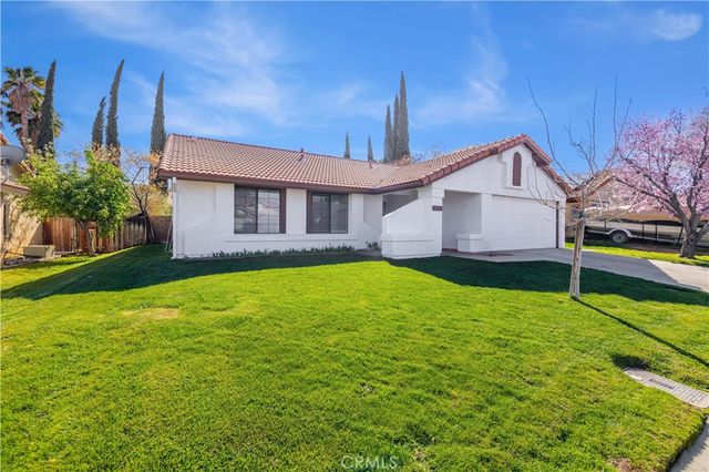 4654 Paseo Hermoso, Palmdale, CA 93551