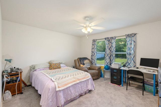 42 E Lockwood Way, Defuniak Springs, FL 32435