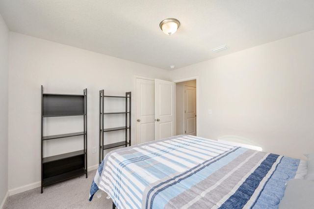 42 E Lockwood Way, Defuniak Springs, FL 32435