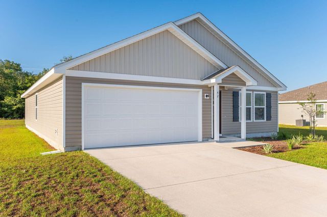 42 E Lockwood Way, Defuniak Springs, FL 32435