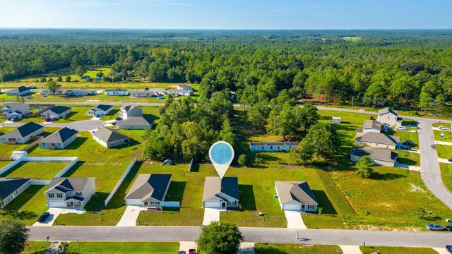 42 E Lockwood Way, Defuniak Springs, FL 32435