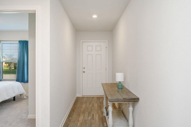 42 E Lockwood Way, Defuniak Springs, FL 32435