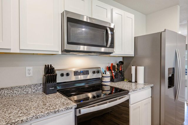 42 E Lockwood Way, Defuniak Springs, FL 32435