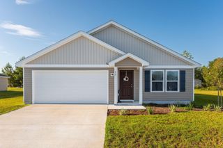 42 E Lockwood Way, Defuniak Springs, FL 32435