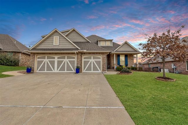 3132 Hunter Crest Drive, Edmond, OK 73034