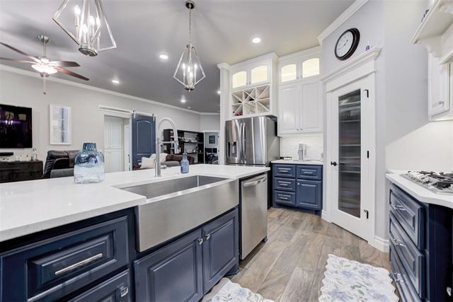 3132 Hunter Crest Drive, Edmond, OK 73034