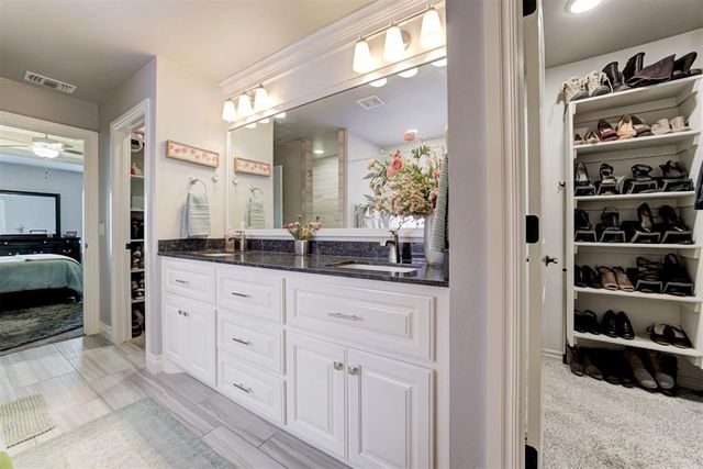 3132 Hunter Crest Drive, Edmond, OK 73034