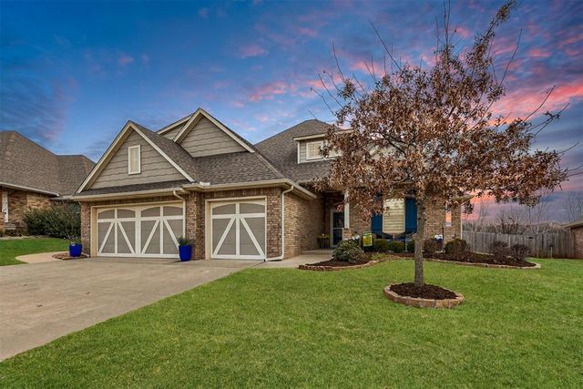 3132 Hunter Crest Drive, Edmond, OK 73034
