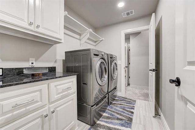 3132 Hunter Crest Drive, Edmond, OK 73034