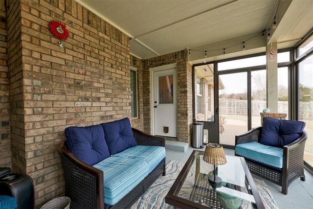 3132 Hunter Crest Drive, Edmond, OK 73034