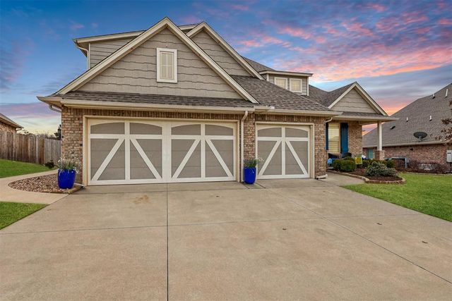 3132 Hunter Crest Drive, Edmond, OK 73034
