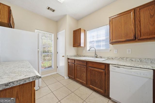 672 Stonebridge Loop, Lithonia, GA 30058