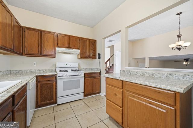 672 Stonebridge Loop, Lithonia, GA 30058