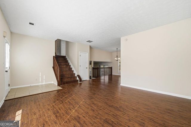 672 Stonebridge Loop, Lithonia, GA 30058