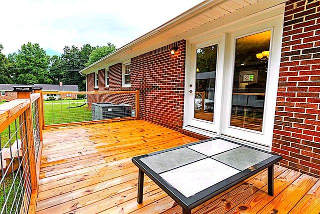 317 Moss Dr, Mcminnville, TN 37110