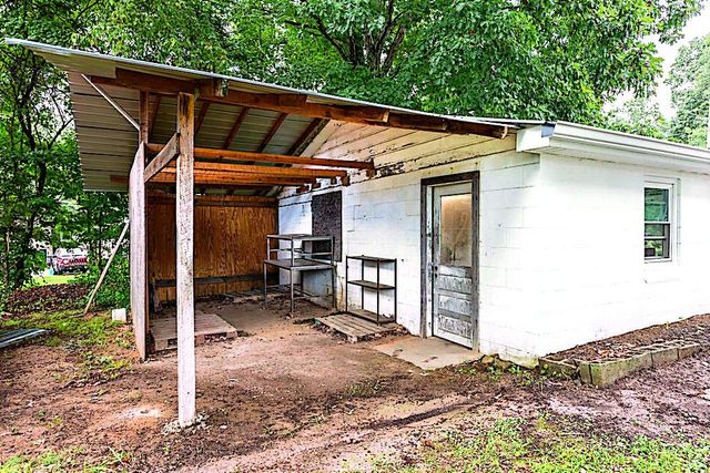 317 Moss Dr, Mcminnville, TN 37110
