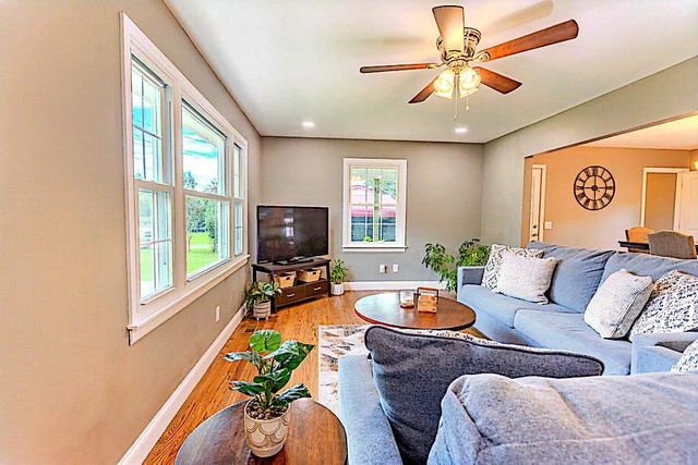 317 Moss Dr, Mcminnville, TN 37110